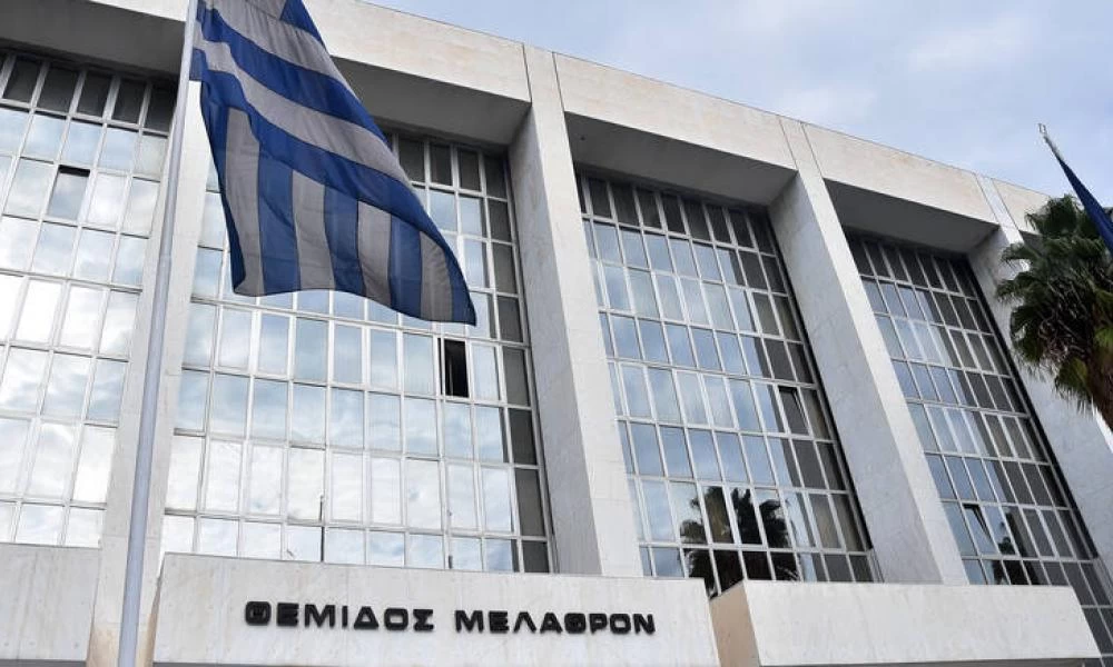 Κορονοϊός: Οι επικεφαλής των Ανωτάτων Δικαστηρίων δίνουν το μισό μισθό τους